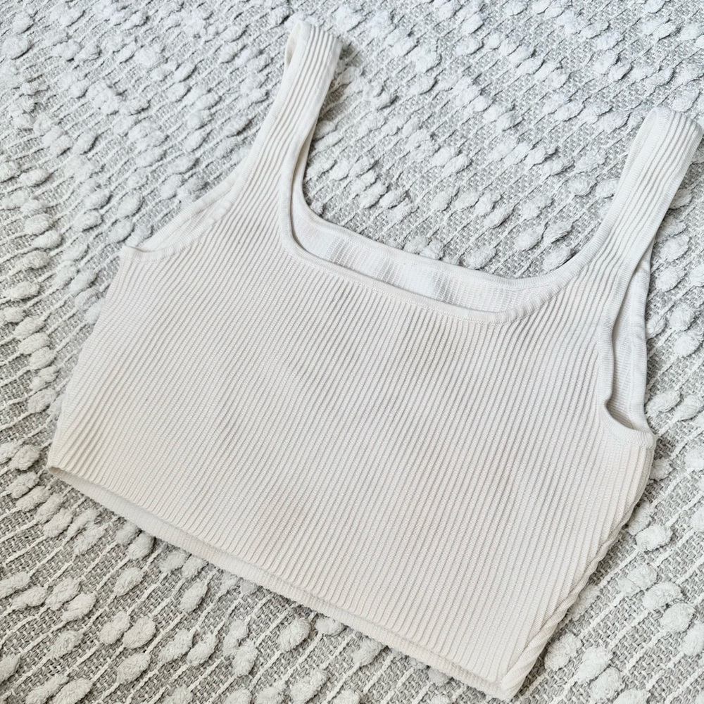 Babaton Cream Ribbed Crop Top - Picture 6 of 7